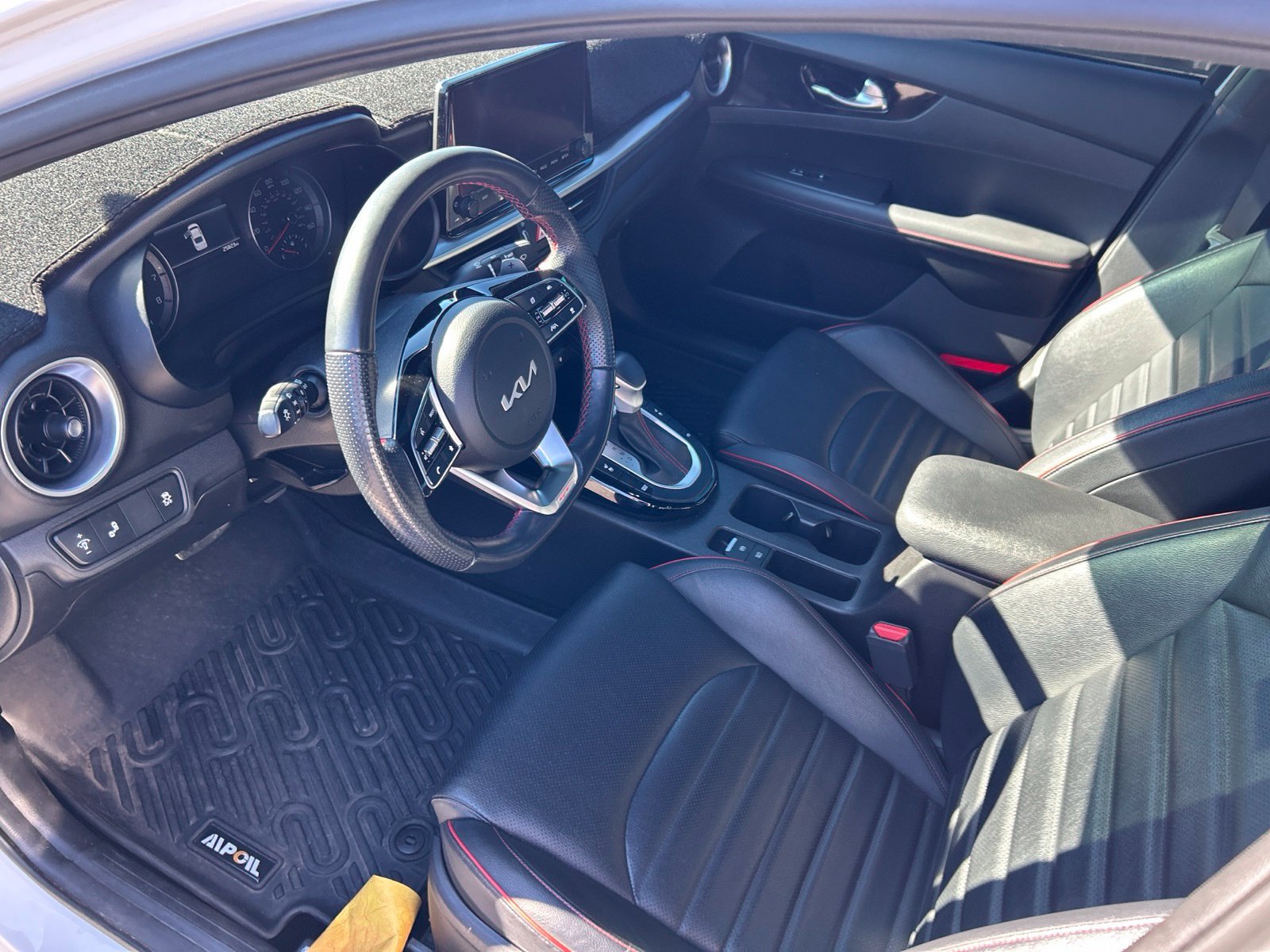 Used 2023 Kia Forte GT w/ GT2 Package FWD image 5