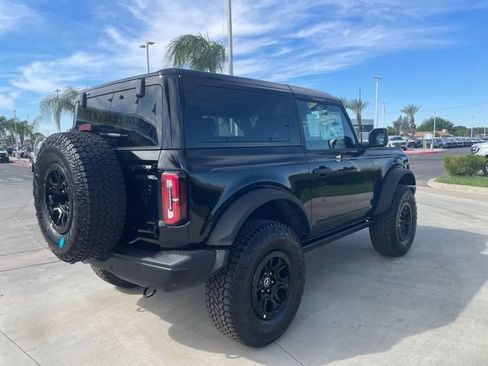 New 2026 Ford Bronco Badlands image 5