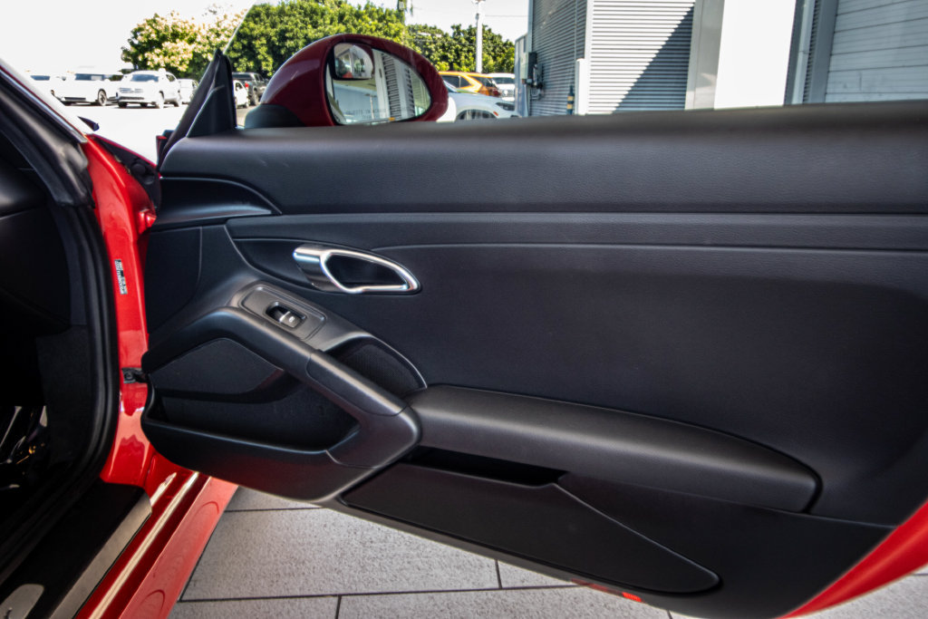 Used 2014 Porsche Boxster RWD image 22
