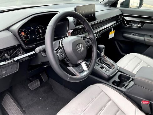 Used 2026 Honda CR-V Sport Touring image 17