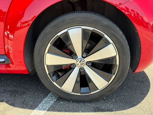 Used 2013 Volkswagen Beetle 2.0T FWD image 9