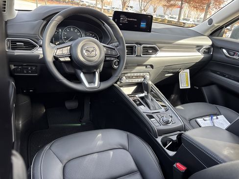 New 2025 MAZDA CX-5 AWD 2.5 S w/ Premium Plus Pkg image 17