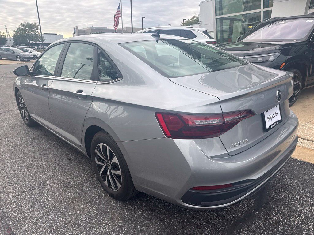Used 2023 Volkswagen Jetta S FWD image 5