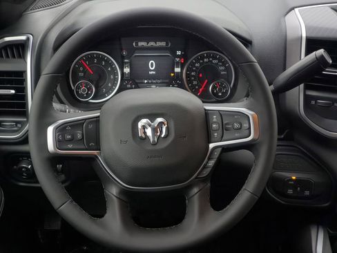 New 2026 RAM 2500 Big Horn AWD/4WD image 28