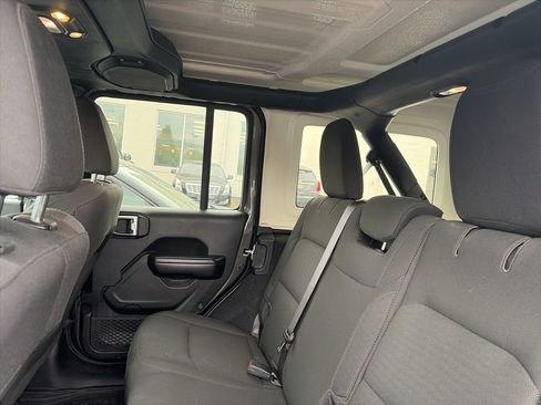 Used 2020 Jeep Wrangler Unlimited Sport S image 10