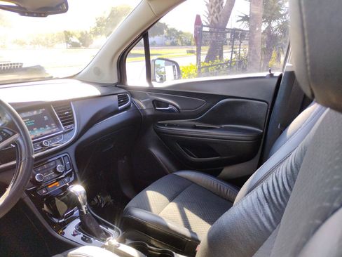 Used 2017 Buick Encore Preferred FWD image 59