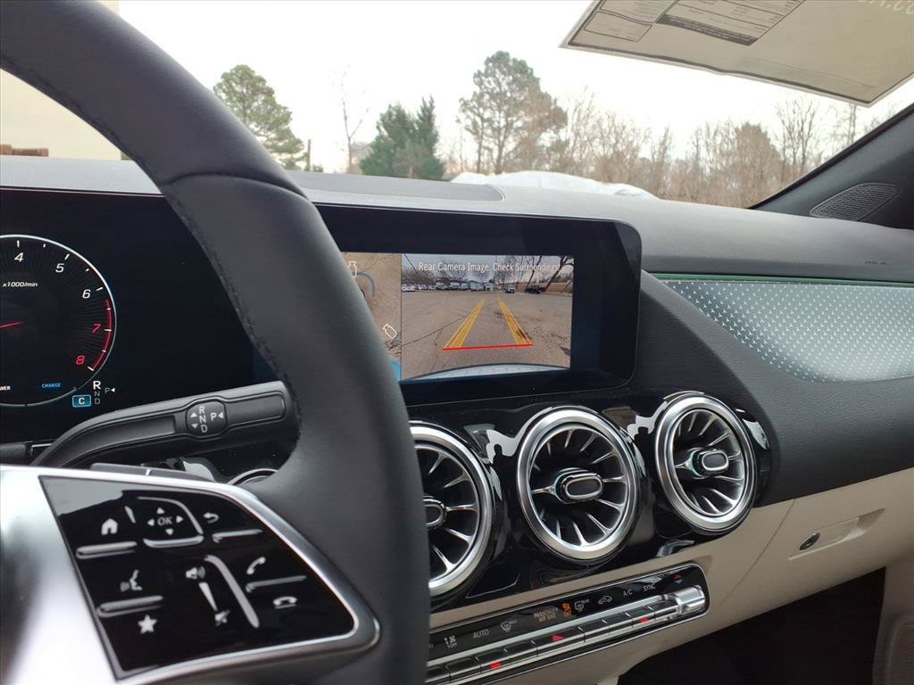 Used 2026 Mercedes-Benz GLA 250 4MATIC image 16