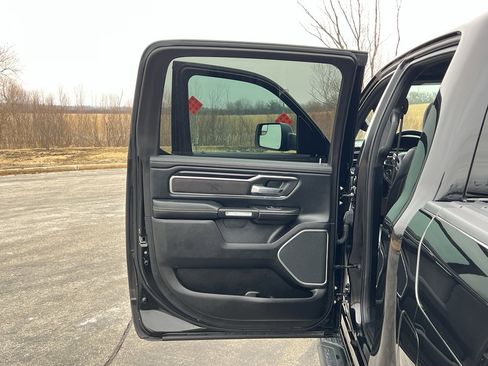 Used 2022 RAM 1500 Laramie image 37
