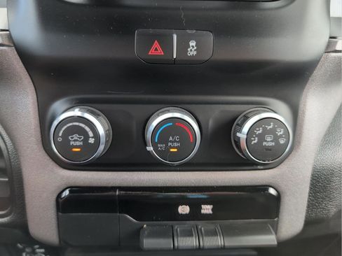 Used 2022 RAM 3500 Tradesman image 24