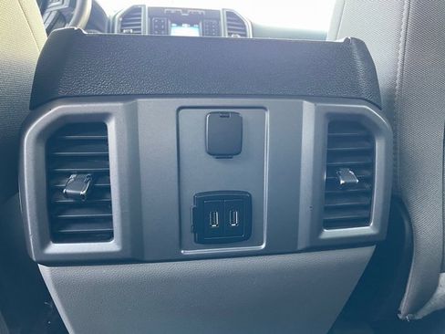 Used 2018 Ford F150 XLT w/ XTR Package image 28