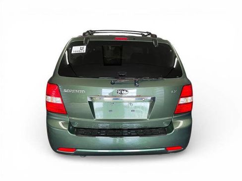 Used 2007 Kia Sorento LX w/ Sport Pkg image 4
