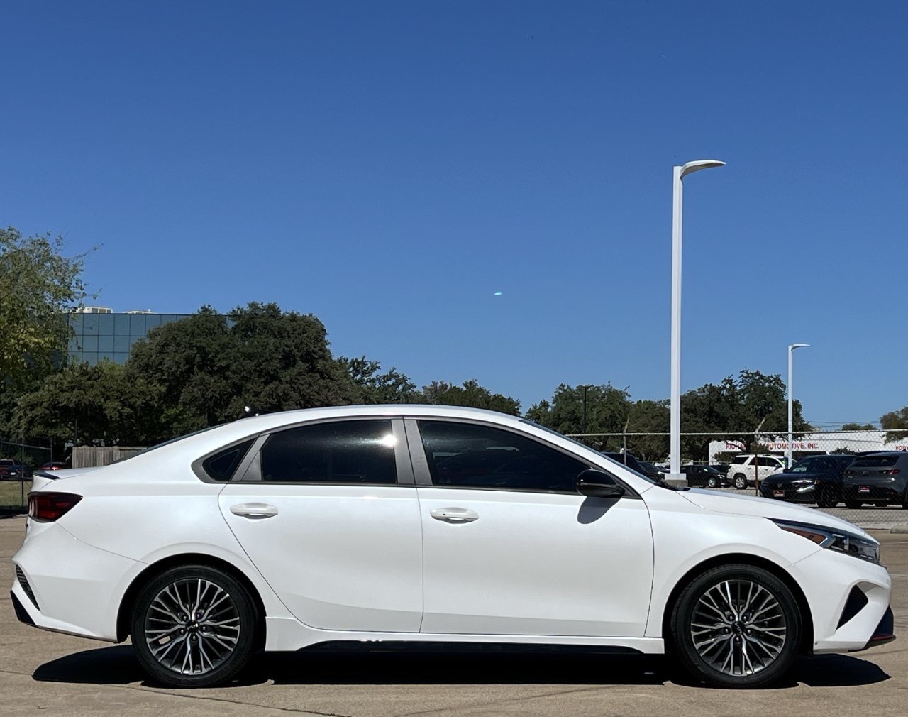 Used 2023 Kia Forte GT-Line FWD image 3