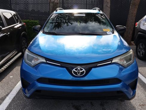 Used 2016 Toyota RAV4 LE image 5