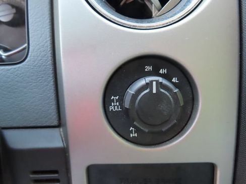 Used 2014 Ford F150 XLT w/ Equipment Group 302A Luxury AWD/4WD image 28