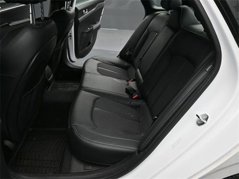 Used 2024 Kia K5 GT-Line w/ GT-Line Premium Package image 10