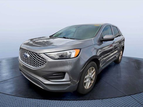 Used 2023 Ford Edge SEL AWD/4WD image 3