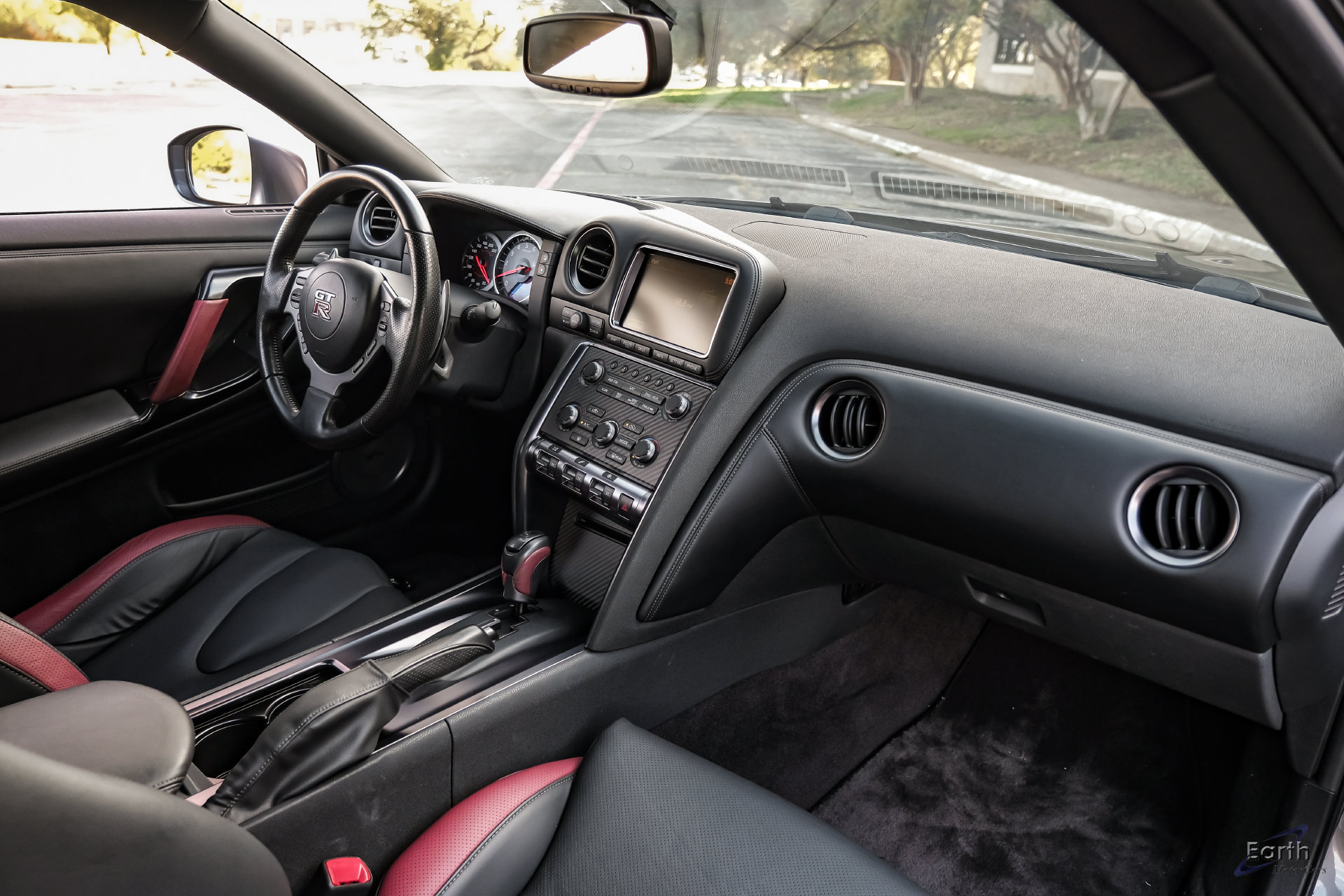 Used 2013 Nissan GT-R Black Edition AWD/4WD image 49