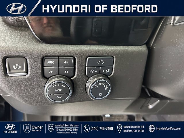 Used 2023 Chevrolet Silverado 1500 LT w/ Z71 Off-Road Package AWD/4WD image 24