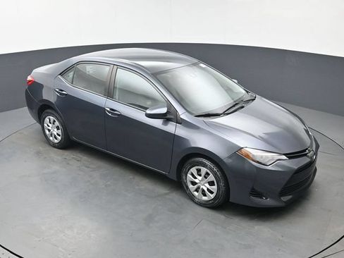 Used 2019 Toyota Corolla L FWD image 37