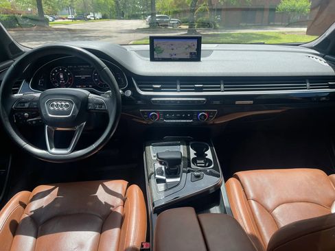 Used 2018 Audi Q7 3.0T Prestige AWD/4WD image 17
