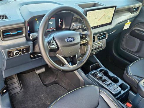 New 2025 Ford Maverick Lobo image 3