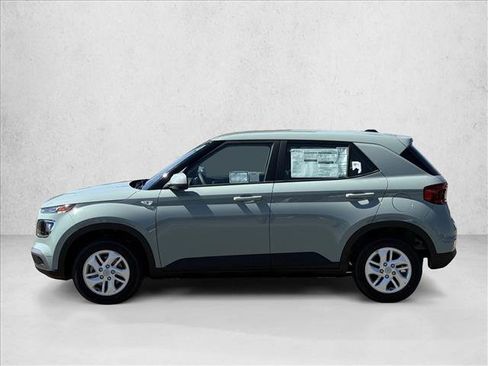 New 2026 Hyundai Venue SE image 9
