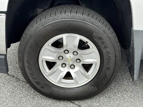 Certified 2018 Chevrolet Silverado 1500 LT w/ All Star Edition image 32