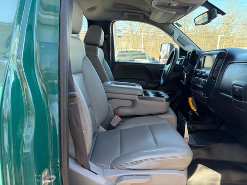 Used 2018 Chevrolet Silverado 3500 W/T w/ Snow Plow Prep Package image 35