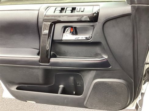 Used 2019 Toyota 4Runner TRD Off-Road Premium image 28