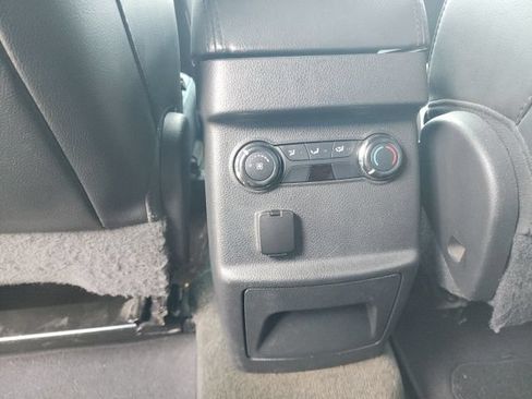 Used 2013 Ford Explorer XLT FWD image 30