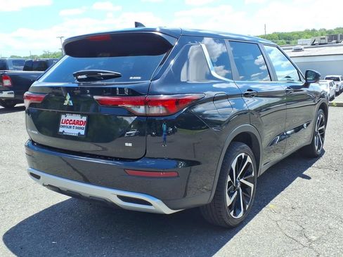 Used 2024 Mitsubishi Outlander AWD image 6