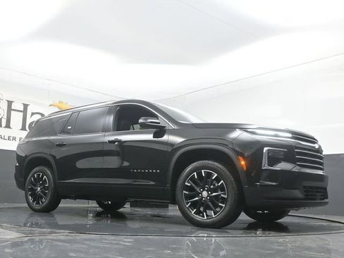 New 2026 Chevrolet Traverse LT w/ Sun and Wheel Package image 2