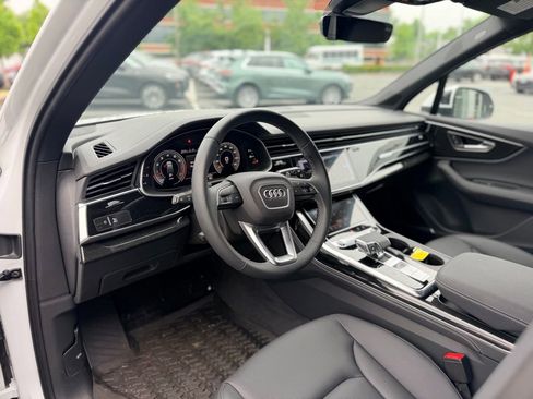 Certified 2025 Audi Q7 3.0T Premium Plus w/ Premium Plus Package AWD/4WD image 12
