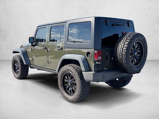 Used 2015 Jeep Wrangler Unlimited Rubicon w/ Connectivity Group AWD/4WD image 4