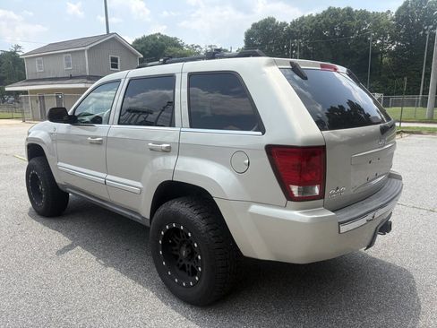 Used 2007 Jeep Grand Cherokee Limited w/ Trailer Tow Group IV image 3