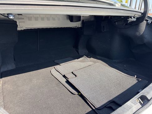 Used 2022 Toyota Camry SE FWD image 18