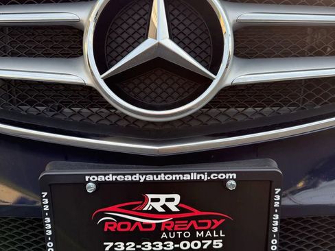 Used 2016 Mercedes-Benz E 350 4MATIC Sedan image 42