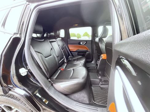 Used 2024 Jeep Compass Limited AWD/4WD image 19