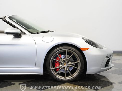 Used 2017 Porsche 718 Boxster S RWD image 30