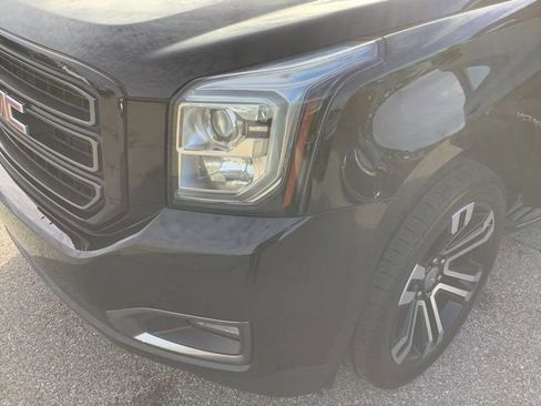 Used 2019 GMC Yukon SLT w/ Graphite Edition image 28
