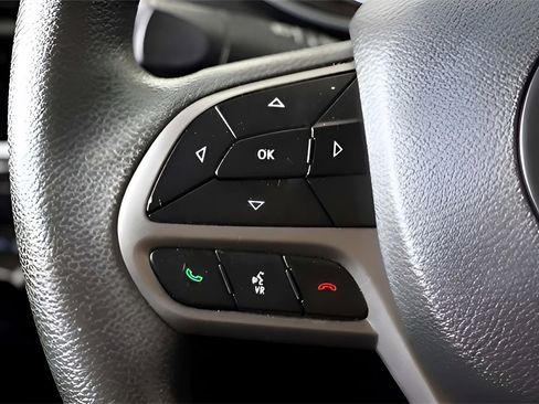 Used 2021 Jeep Cherokee Latitude image 33