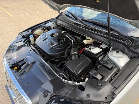 Used 2017 Lincoln MKZ Premiere FWD image 38