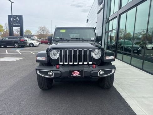 Used 2019 Jeep Wrangler Unlimited Sahara AWD/4WD image 8