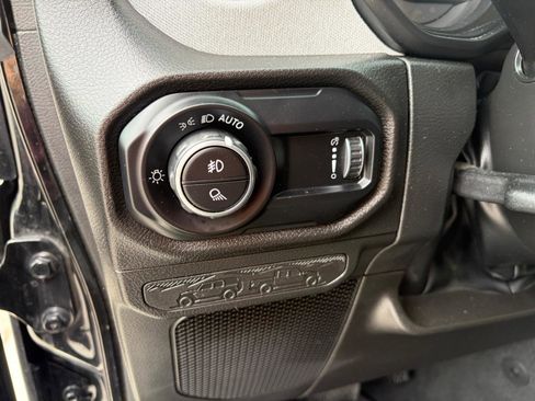 Used 2024 Jeep Gladiator Sport w/ Convenience Group image 11