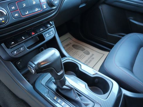 Used 2015 GMC Canyon SLE w/ All-Terrain Package image 15