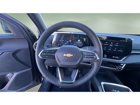 New 2026 Chevrolet Equinox LT image 22
