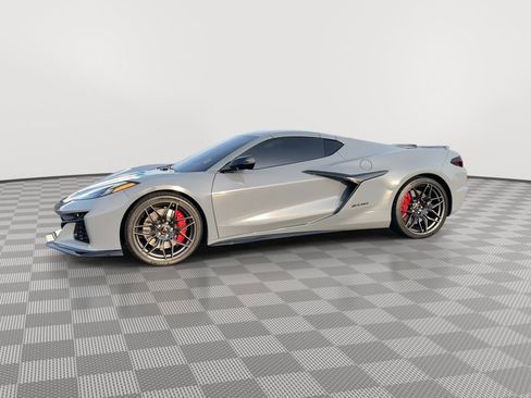 Used 2024 Chevrolet Corvette Z06 image 5