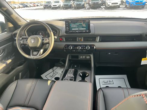 New 2025 Honda Pilot TrailSport image 52