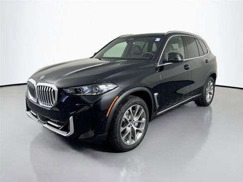 New 2026 BMW X5 xDrive40i w/ Premium Package image 2