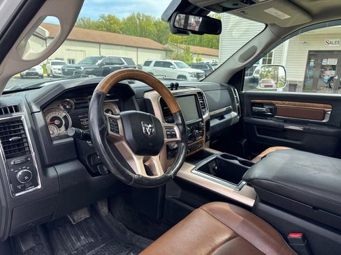 Used 2015 RAM 1500 Laramie Longhorn AWD/4WD image 17